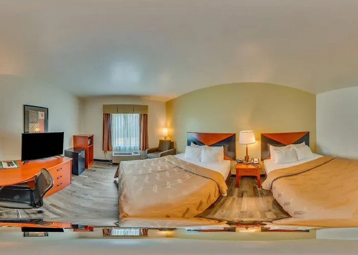 Quality Inn & Suites Chambersburg Northeast